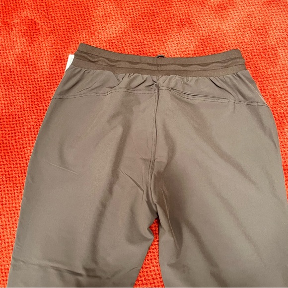 Old Navy joggers size large - Picture 6 of 6